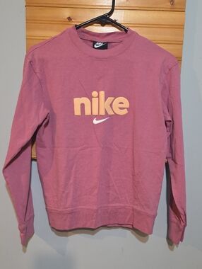Nike Crewneck shirt XS Dusty Rose Pink Peach Logo Pullover Sportswear